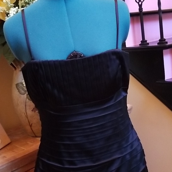 Calvin Klein Evening Dress - SZ 10 - Picture 2 of 10